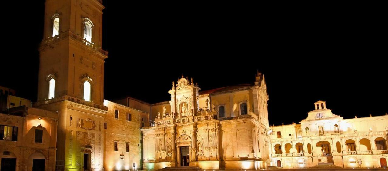 L'Angolo Di Oli' Lecce Exterior photo